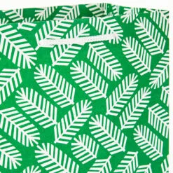 Hallmark Assorted Sizes And Designs 12-Pack Christmas Gift Bags -Hot Sale Hallmark Store 12 Assorted Sizes and Designs Christmas Gift Bags 5XGB1408 06