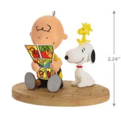 Hallmark The Peanuts® Gang Sunday Morning Funnies Ornament -Hot Sale Hallmark Store Charlie Brown Reading Comics Keepsake Ornament 2199QXI7039 03