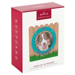 Hallmark Doggy In The Window 2023 Photo Frame Ornament -Hot Sale Hallmark Store Doggy in Window Fence Picture Frame Keepsake Ornament 1599QGO2599 04