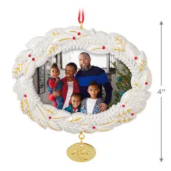 Hallmark A Beautiful Year 2023 Metal Photo Frame Ornament -Hot Sale Hallmark Store White Wreath Picture Frame Keepsake Ornament 1999QGO2617 03